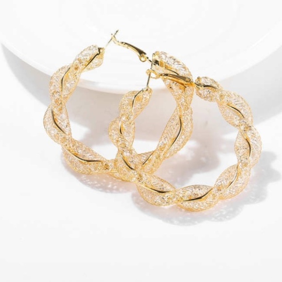 NEW 18K GOLD DIAMOND TWISTED ROUND EARRINGS - Picture 5 of 6